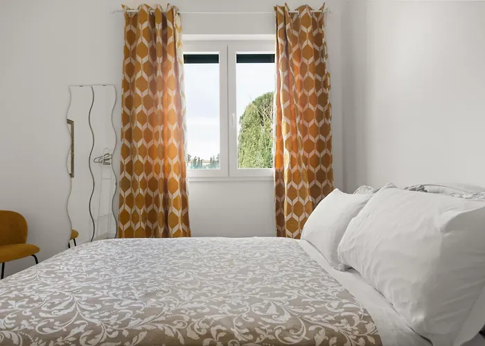 The Poolside House - New 2 Bedroom With Terrace Apartment *