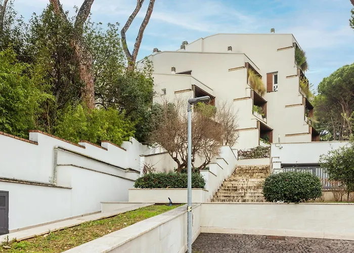 The Poolside House - New 2 Bedroom With Terrace Apartment *