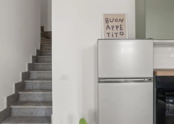 Apartment The Poolside House - New 2 Bedroom With Terrace *