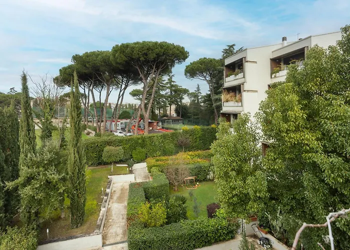 The Poolside House - New 2 Bedroom With Terrace Apartment